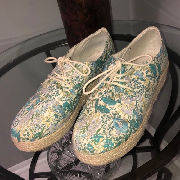 COOPERATIVE LACE UP ESPADRILLES - Picture 2 of 7